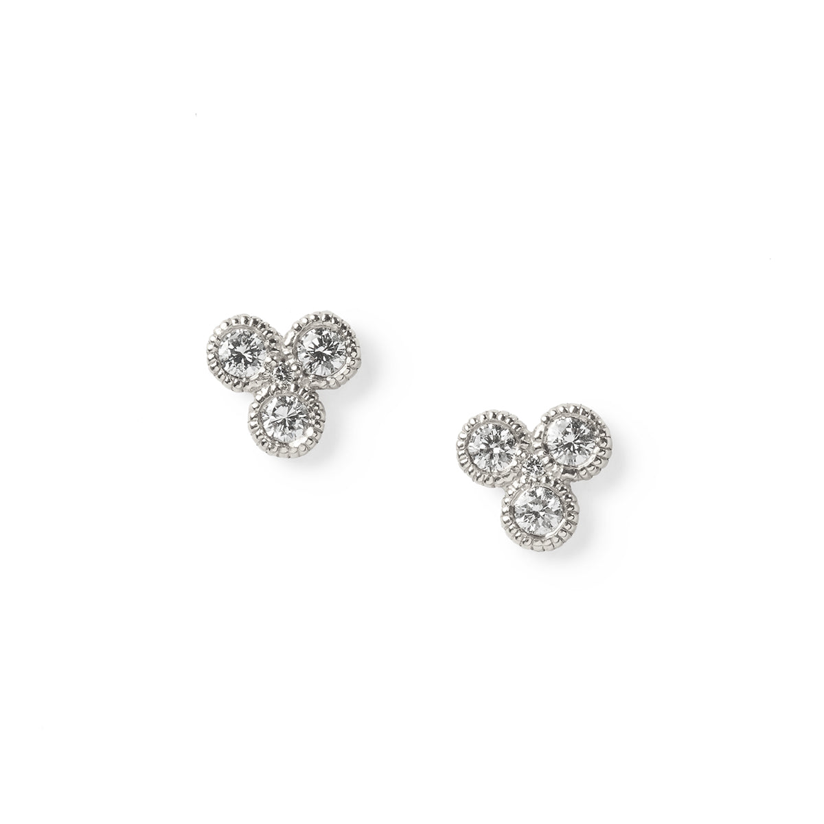 Elizabeth Buenaventura -  Nirvana Pearl Collar